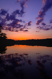 Enchanted Horizon: Capturing the Magic of Sunset at Killens Pond