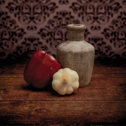 Farmhouse Spice: Weathered Wooden Jar with Red Pepper and Garlic