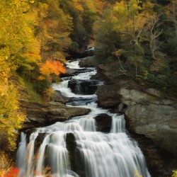 Autumnal Serenity: A Captivating Encounter with Cullasaja Falls NC