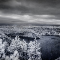Guernsey Overlook: Infrared Impressions of the Overview