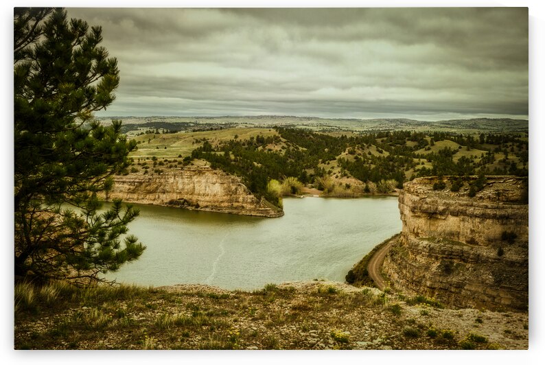 Guernsey Overlook: A Rainy Day Adventure by Dream World Images