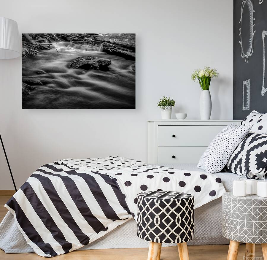 Flowing Elegance Reproduction